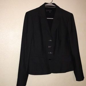 Anne Klein women’s skirt suit